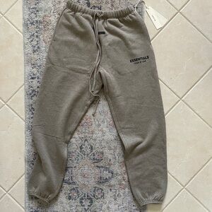 Fear of God Essentials Sweatpants Homestead Heather Small